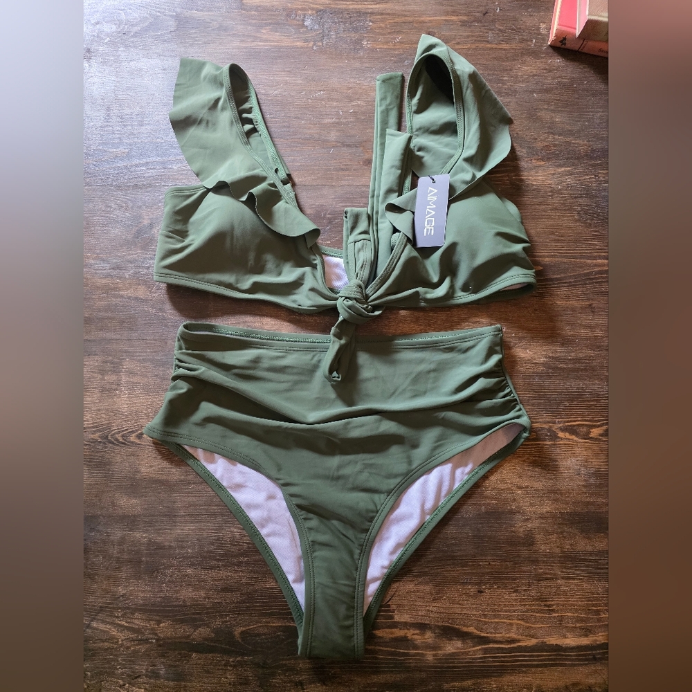 2 Piece Swimsuit Sz M NWT